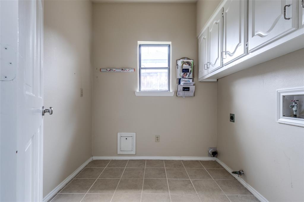 4423 Black Otter Trail Property Photo 31