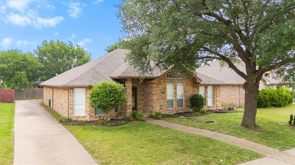 208 N Rustic Trail Property Photo 1