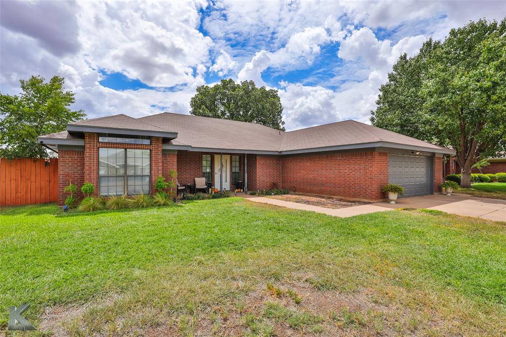 5249 Western Plains Avenue Property Photo