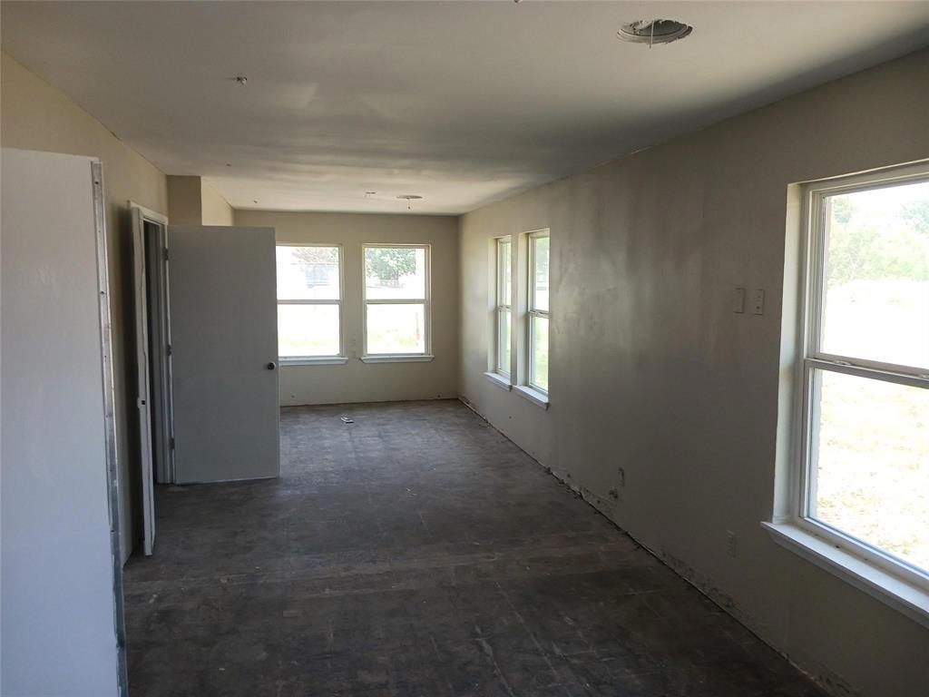 400 S Bond Street Property Photo 17