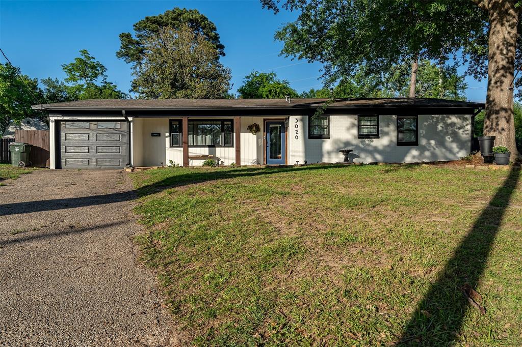 3020 Meadowlark Property Photo 1