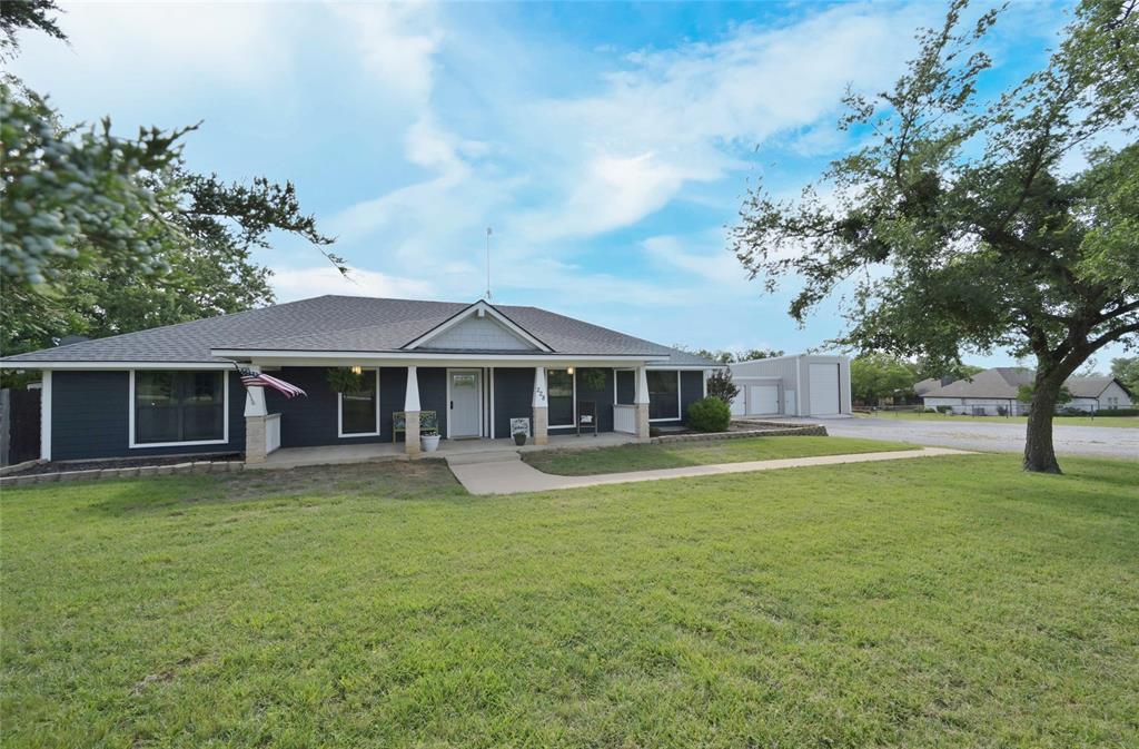 228 County Road 3385 Property Photo 1