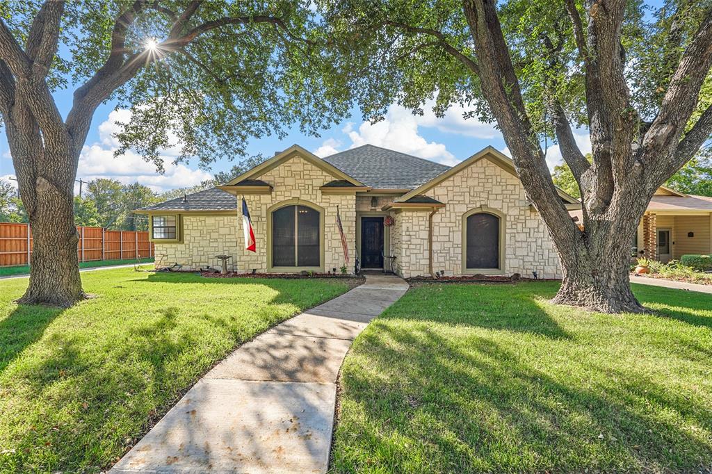 644 Stoneybrook Drive Property Photo 1