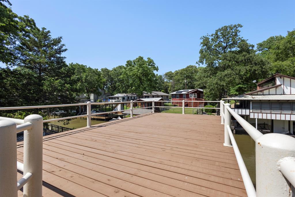 210 Harbor Drive Property Photo 5