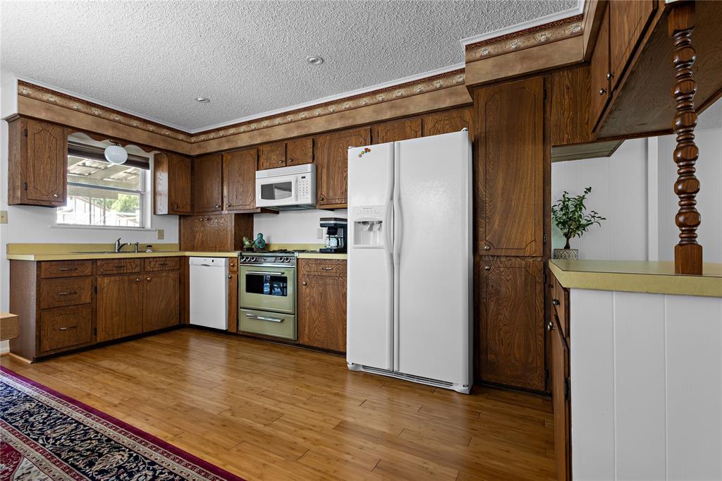 210 Harbor Drive Property Photo 12