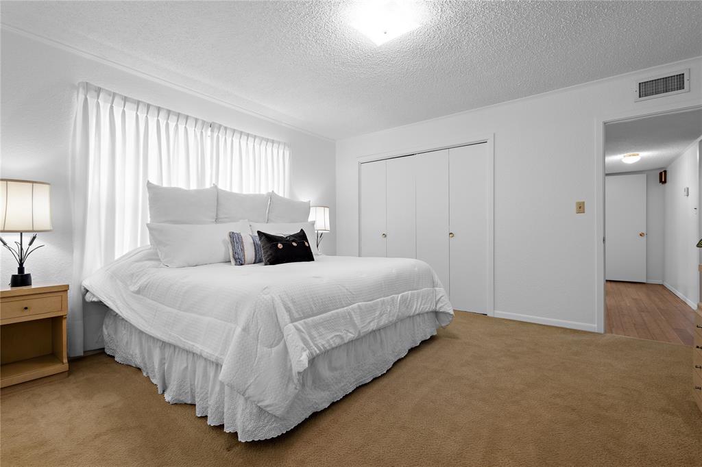 210 Harbor Drive Property Photo 15