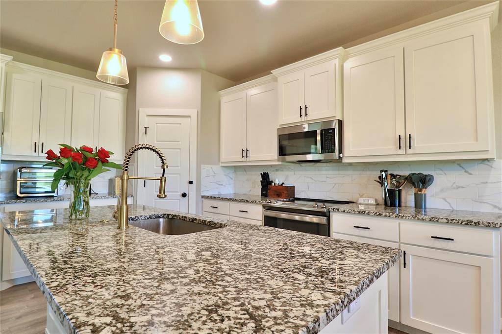 130 County Road 2630 Property Photo 1