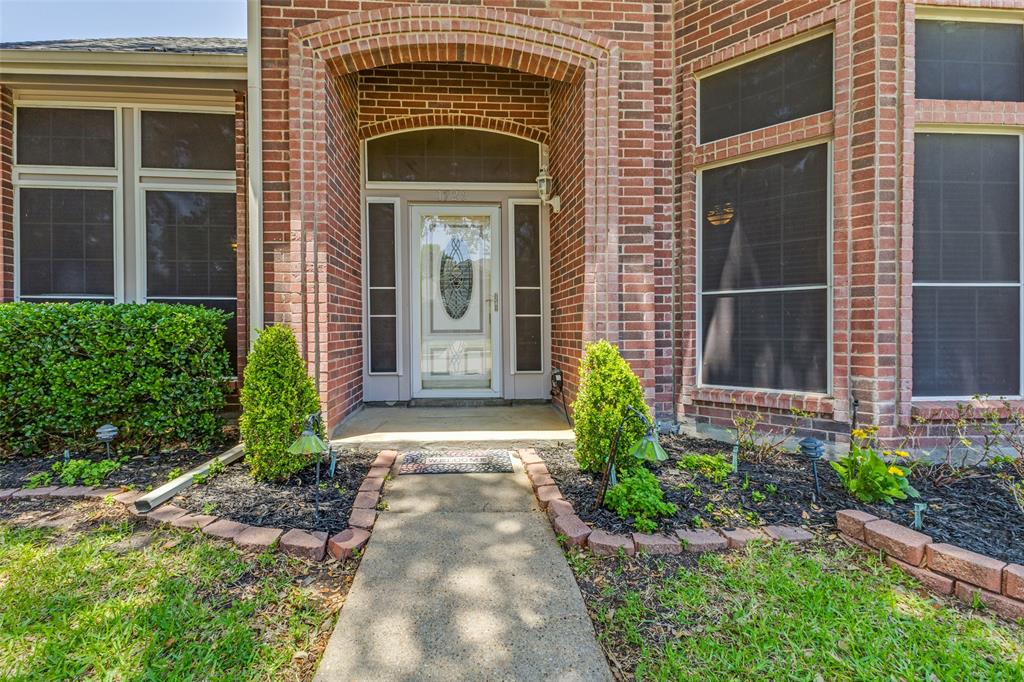 1729 Sheffield Drive Property Photo 4