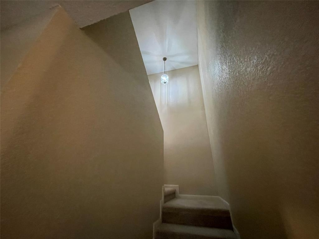 306 S Arnold Street Property Photo 19