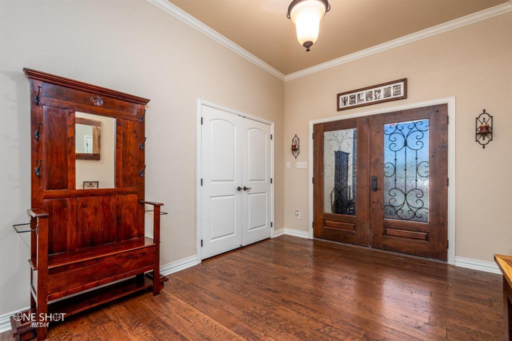 4549 Coyote Run Property Photo 6
