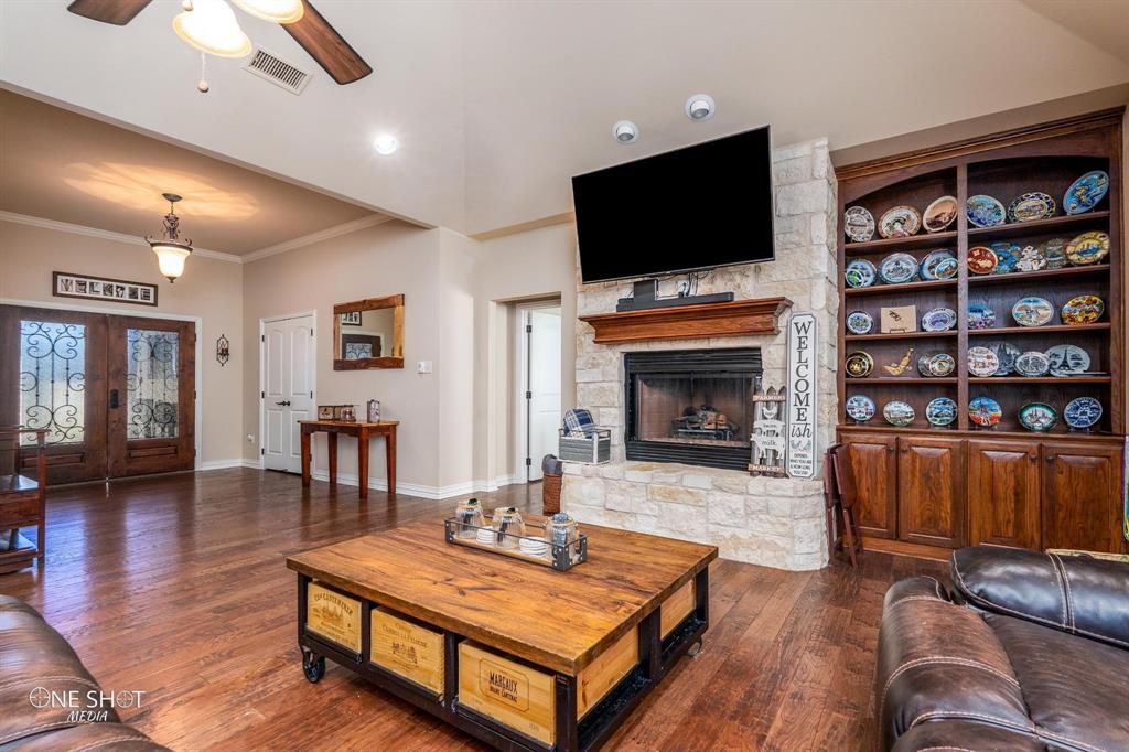 4549 Coyote Run Property Photo 9