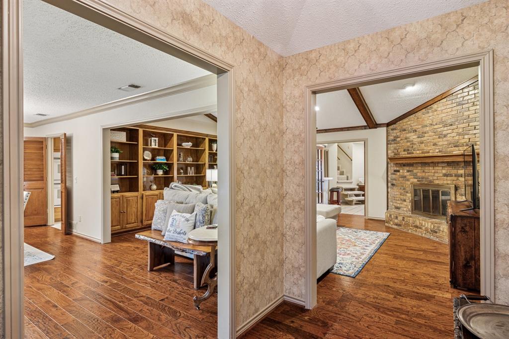 1905 Rustic Drive Property Photo 8