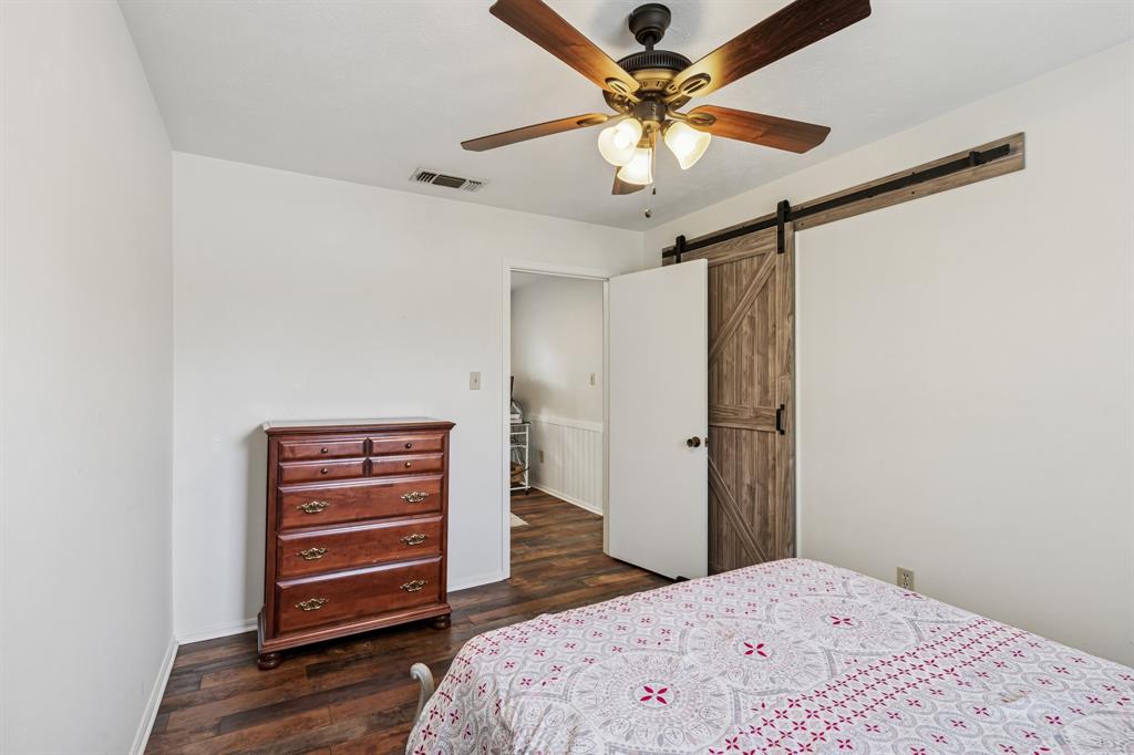 1905 Rustic Drive Property Photo 18