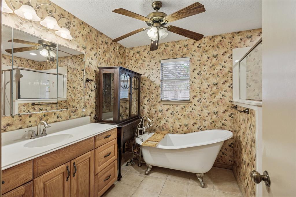 1905 Rustic Drive Property Photo 27