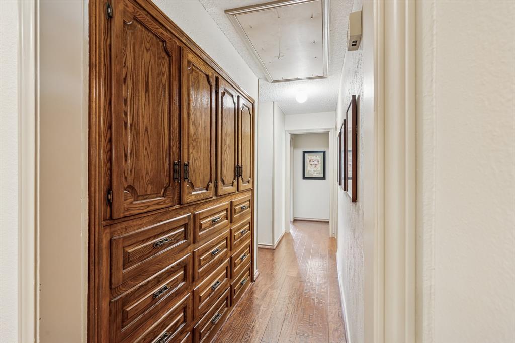 1905 Rustic Drive Property Photo 30