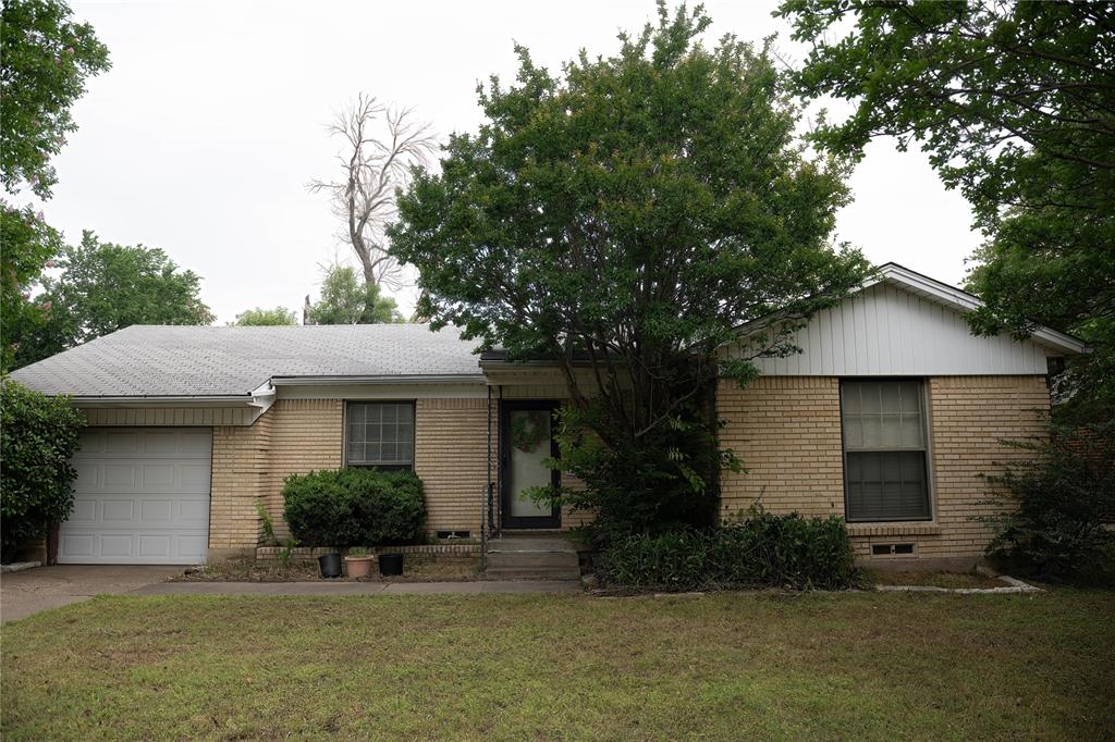 1219 Daisy Lane Property Photo