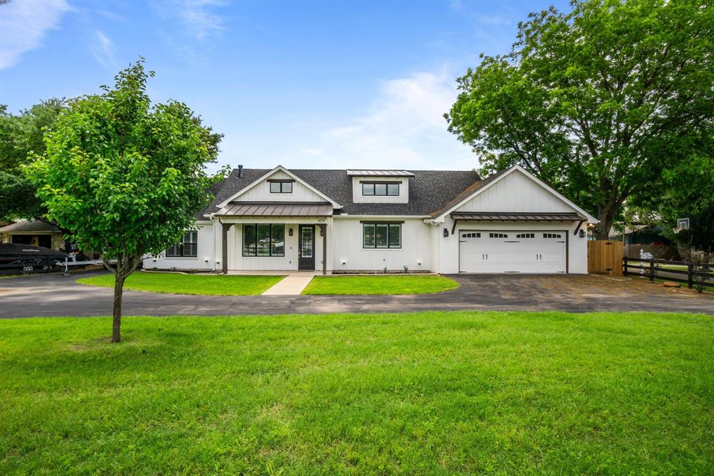 4519 Blue Heron Court Property Photo