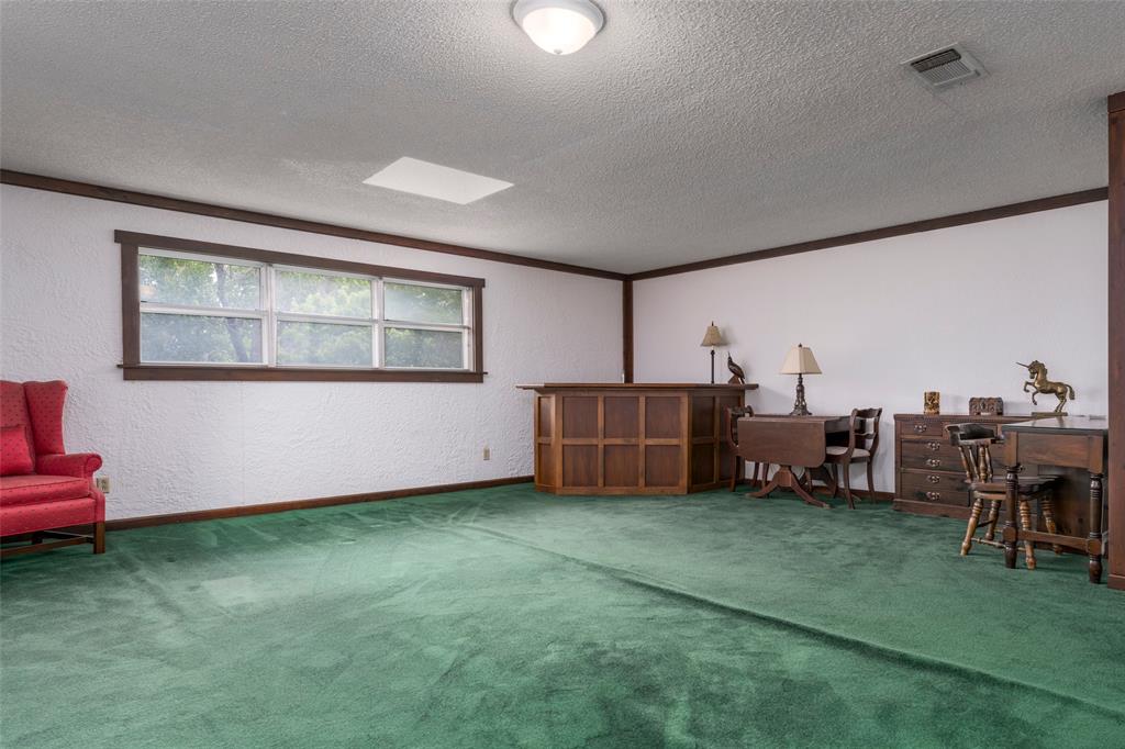 1905 Rockcliff Court Property Photo 17