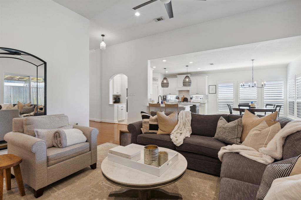 2512 Green Meadow Drive Property Photo