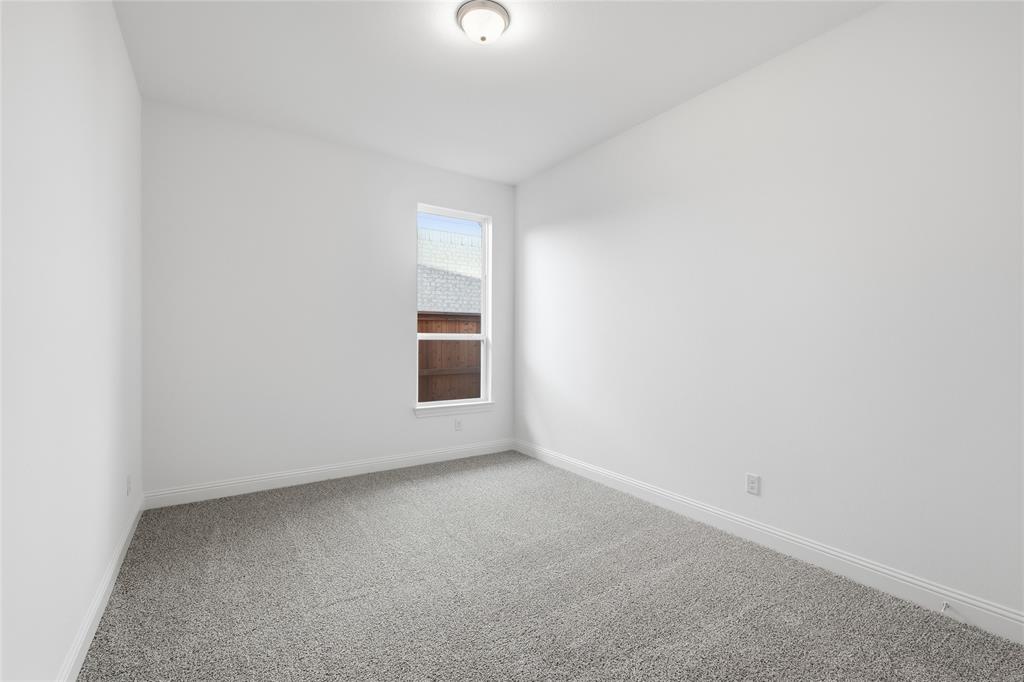 461 Shadowfax Drive Property Photo 6