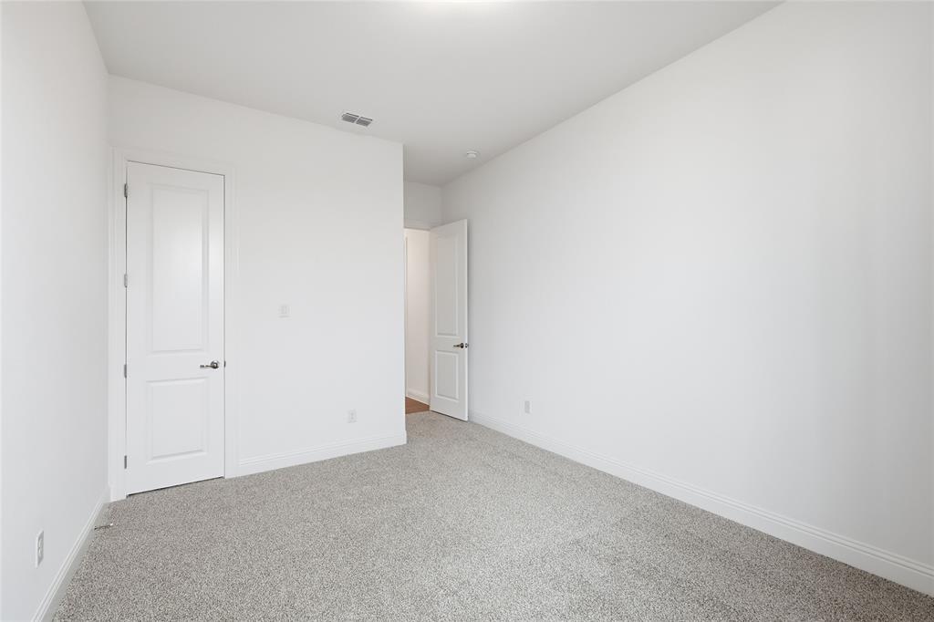 461 Shadowfax Drive Property Photo 7