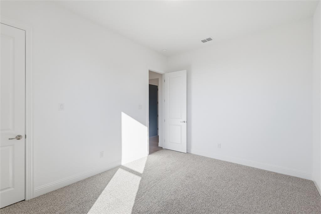 461 Shadowfax Drive Property Photo 9