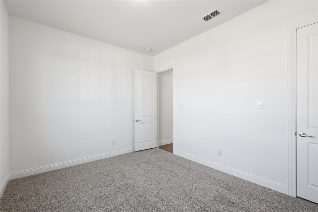 461 Shadowfax Drive Property Photo 12