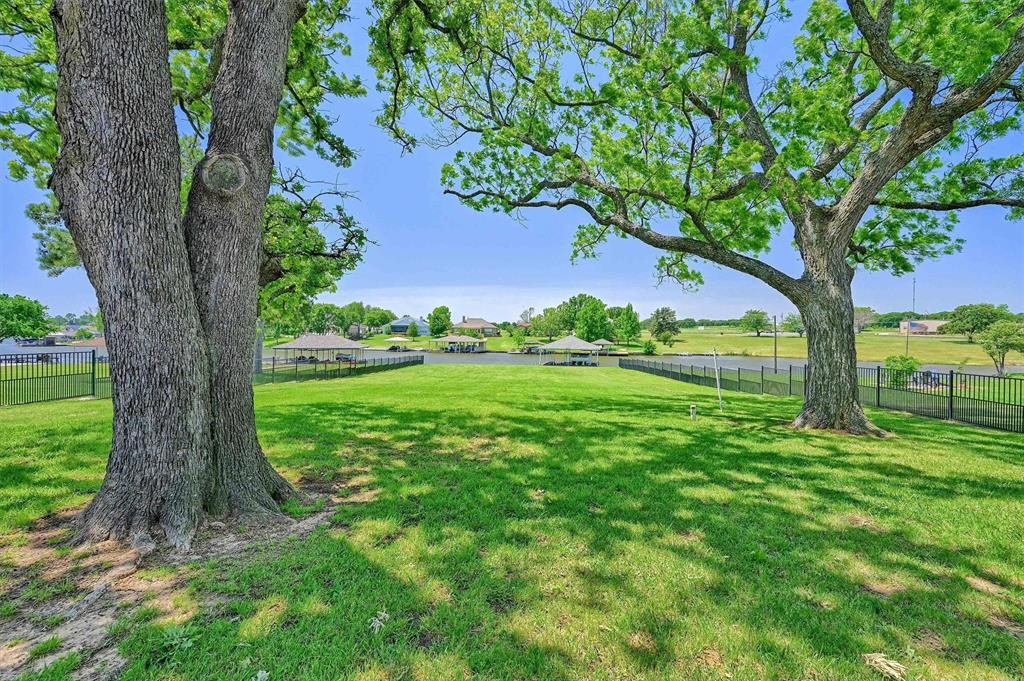 615 Kiowa Drive Property Photo 3