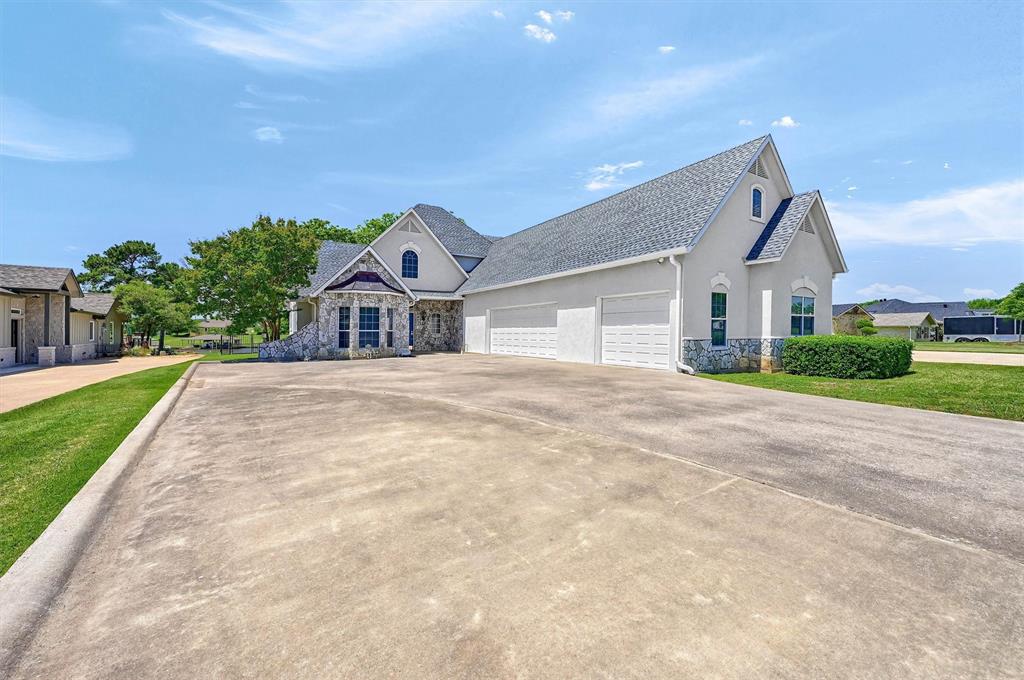 615 Kiowa Drive Property Photo 7