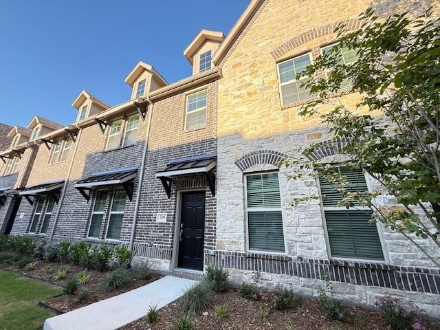 309 Blackthorne Drive Property Photo