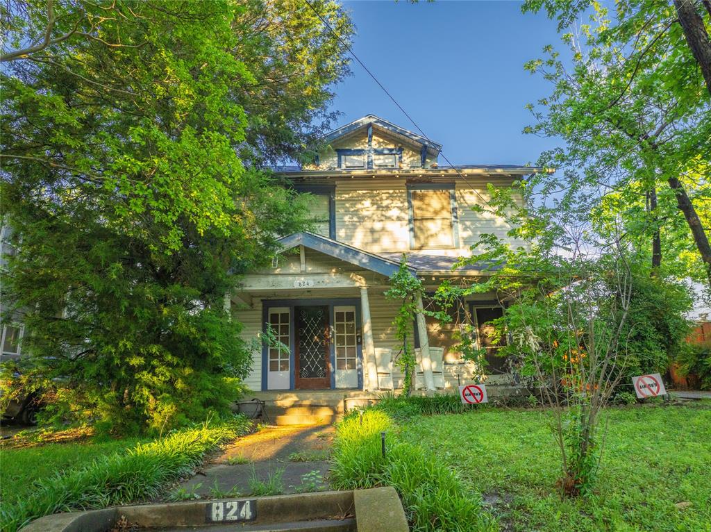 824 Elsbeth Street Property Photo 1