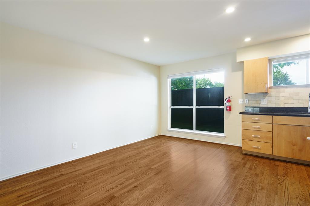 4616 W Lovers Lane 119 Property Photo 5