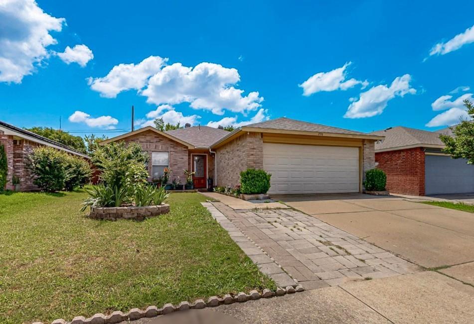 230 Idlewyld Drive Property Photo