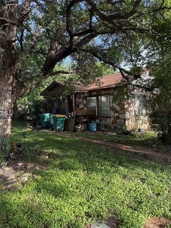 612 W 2nd Avenue Property Photo