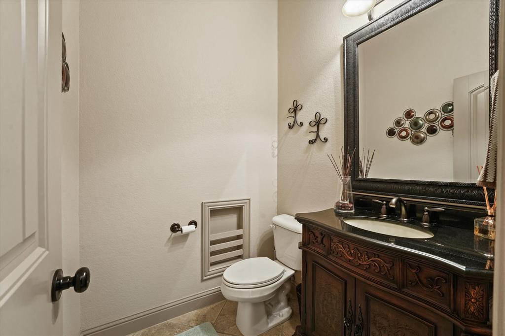 416 Fairway Bluff Drive Property Photo 13