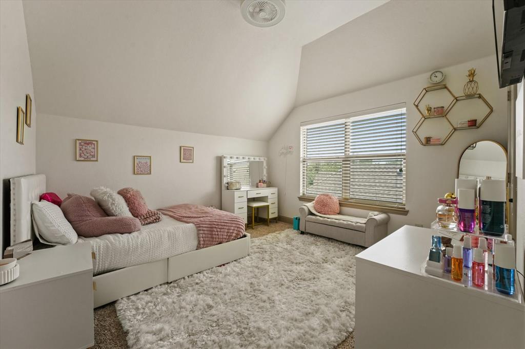 416 Fairway Bluff Drive Property Photo 16