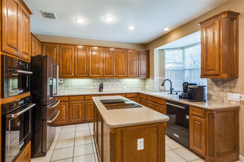 8017 Stonehill Drive Property Photo 11