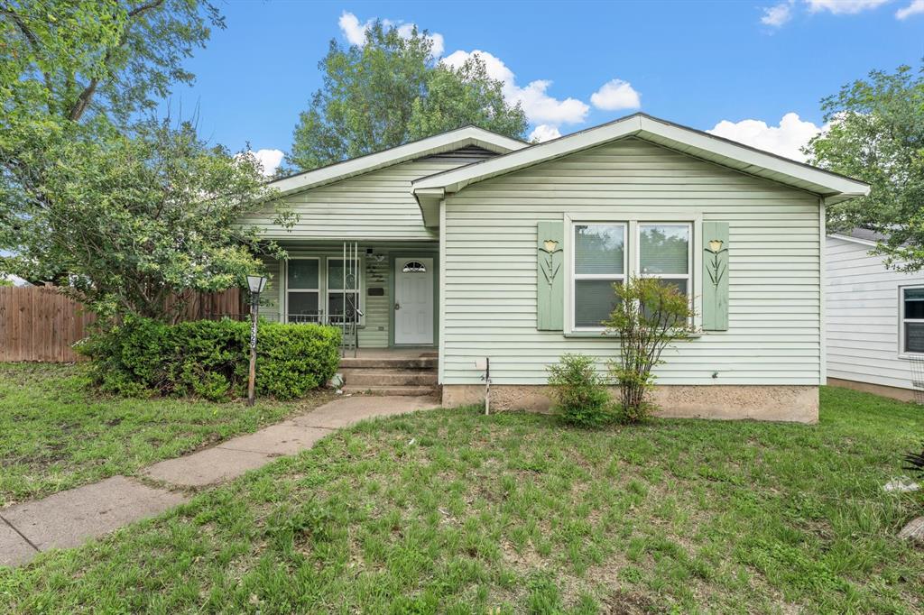 4529 Sanger Avenue Property Photo 1