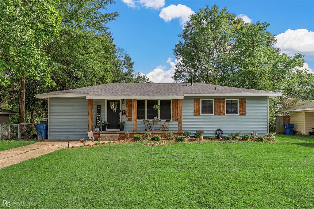 216 Ellis Drive Property Photo