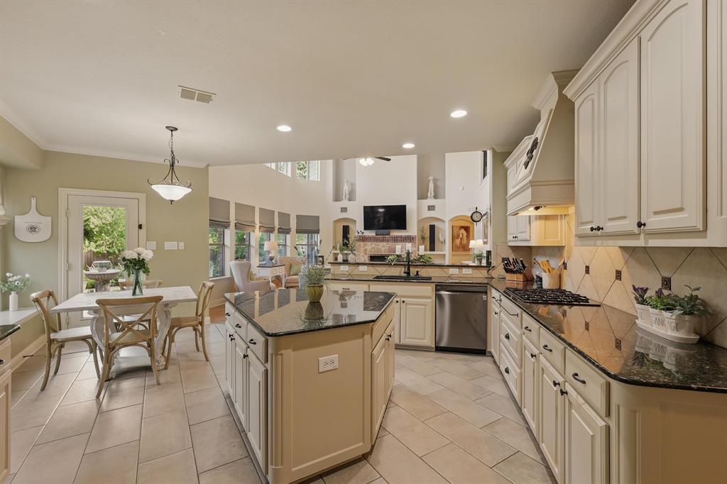 3002 Spring Hill Lane Property Photo 1
