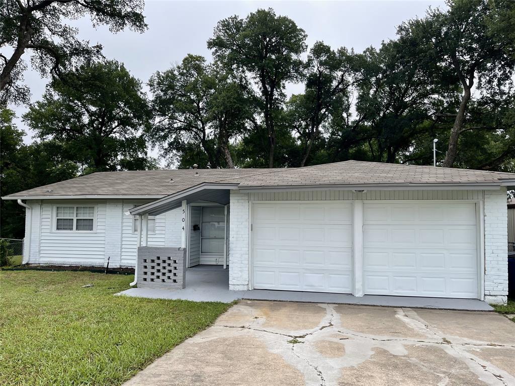504 Seaside Drive Property Photo 1