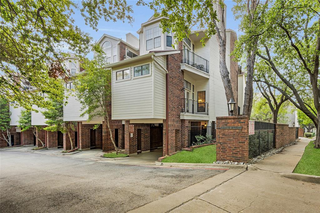 3235 Cole Avenue Property Photo