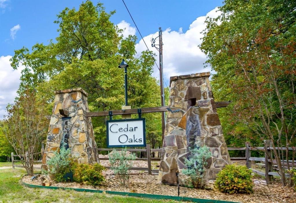 2112 Red Cedar Trail Property Photo 1