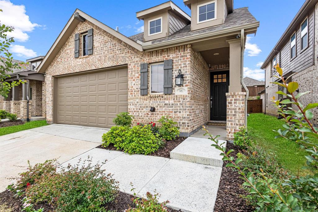 3952 Oak Creek Circle Property Photo