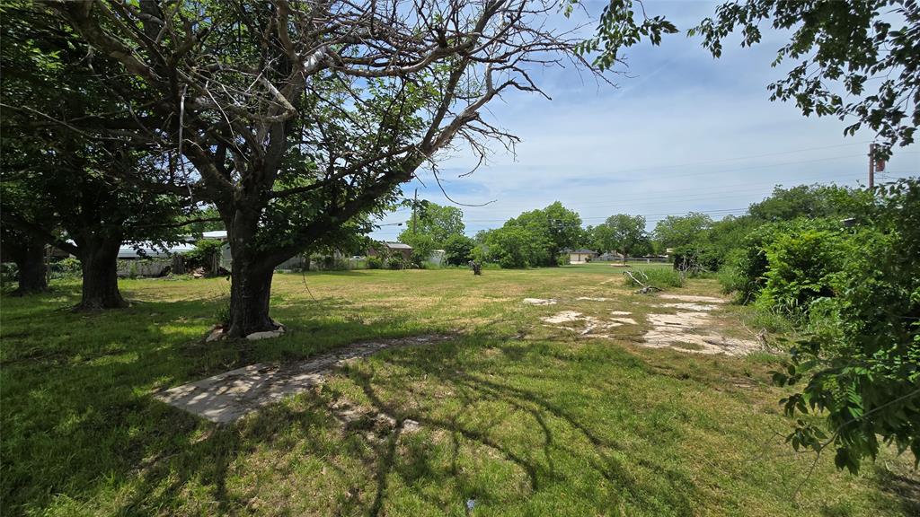 528 Oriole Drive Property Photo