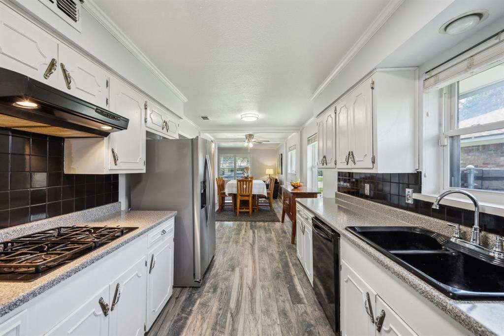 519 E Polk Street Property Photo 10