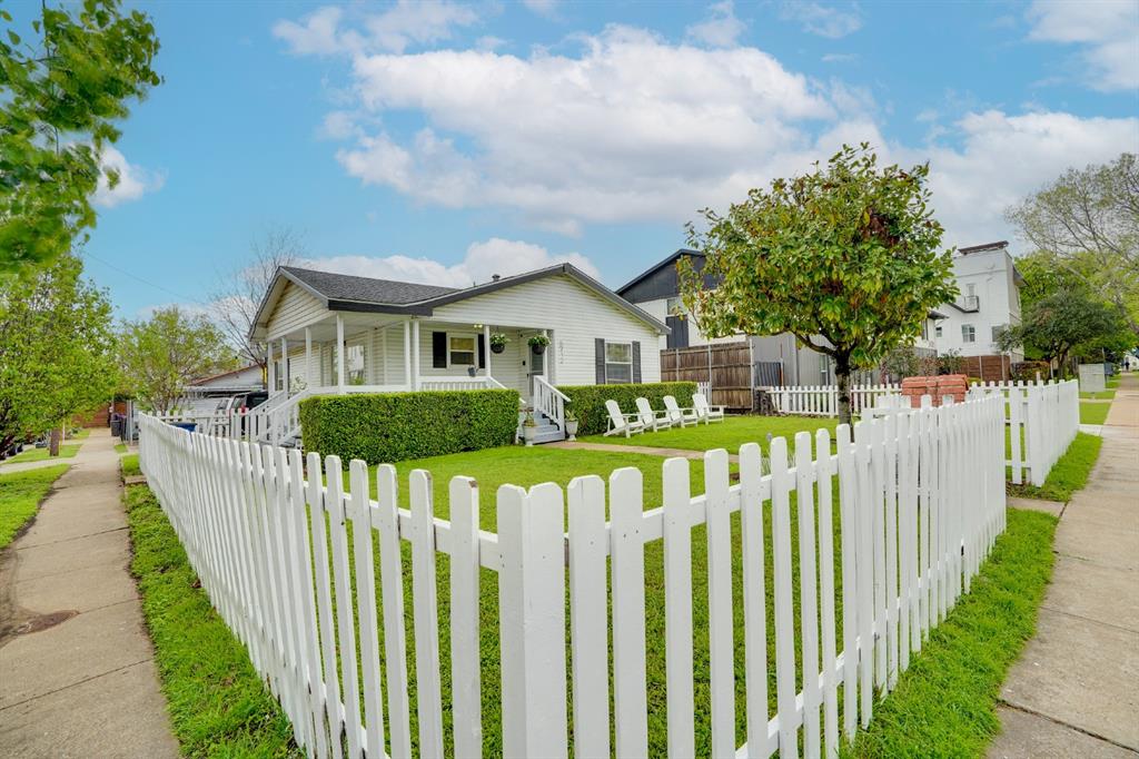 5712 Hudson Street Property Photo
