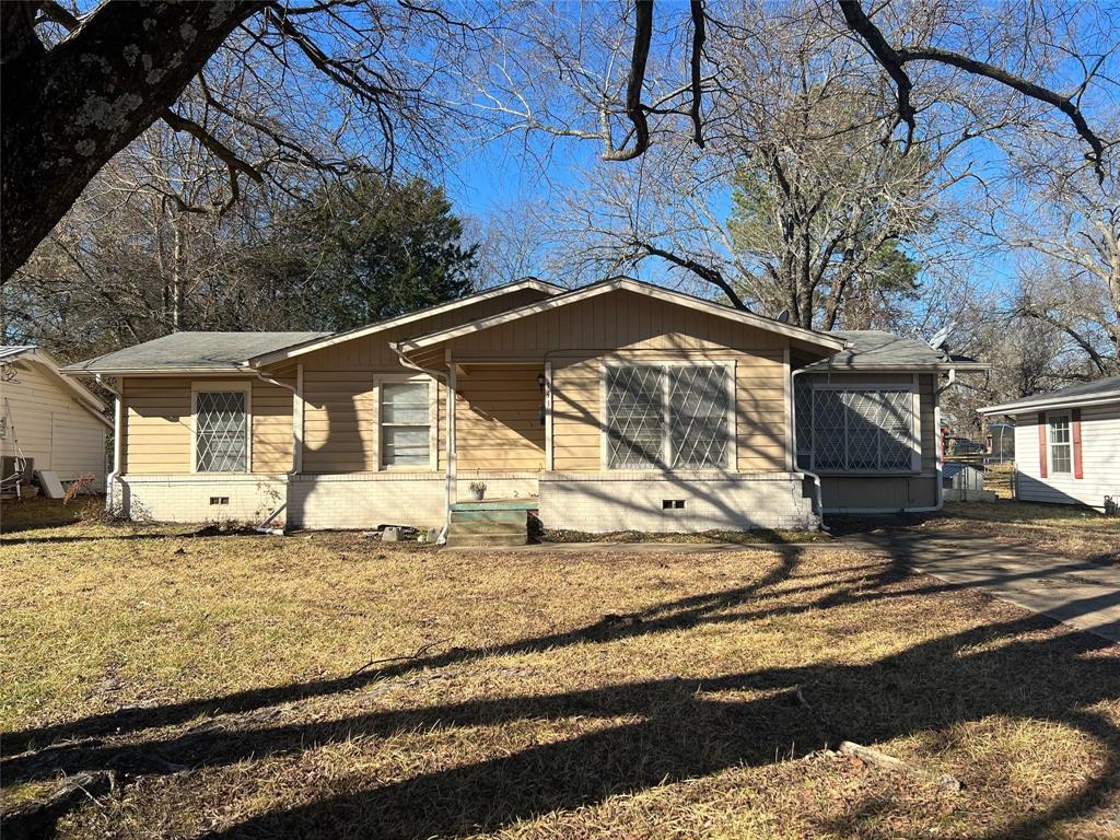 141 Russell Drive Property Photo