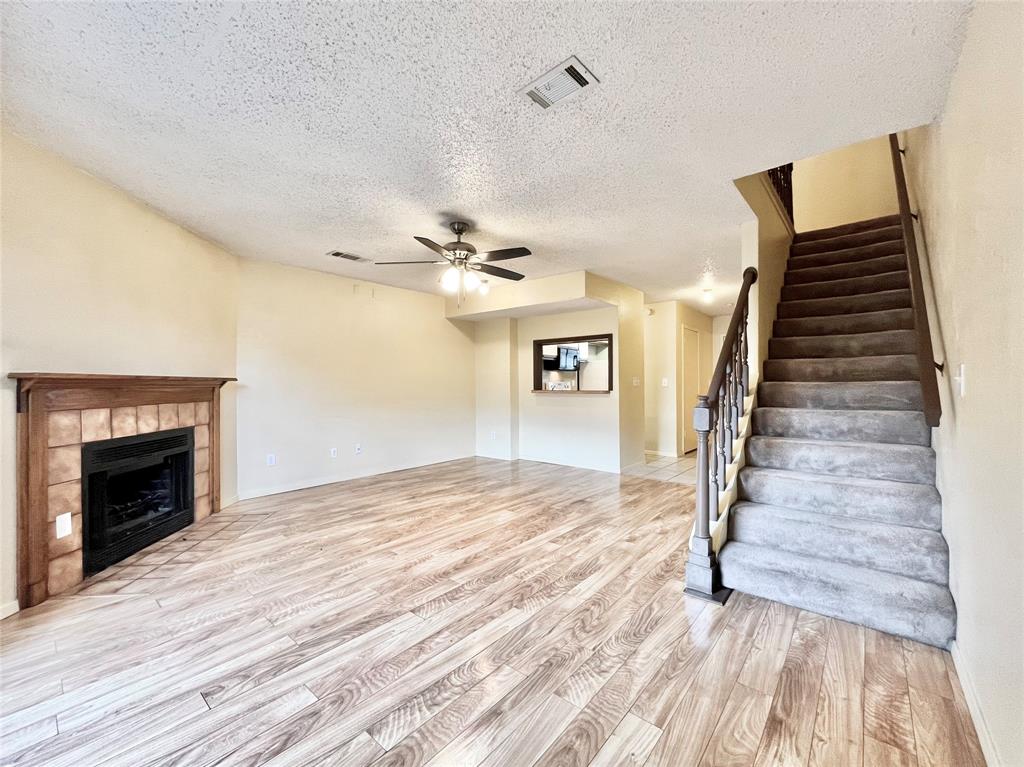 800 W Collins Street Property Photo 6