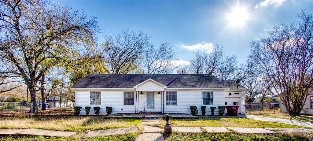 903 W 8th Street Property Photo